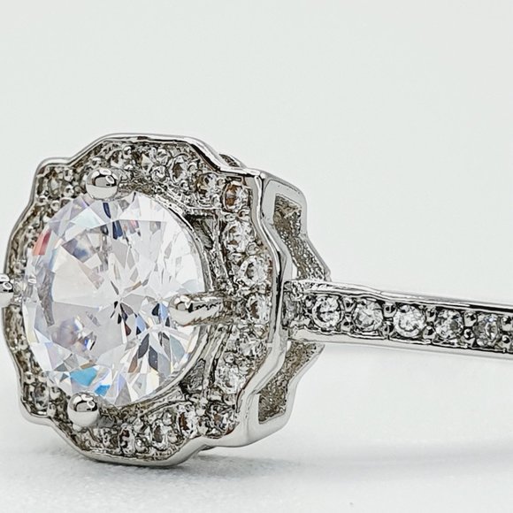 🎀Beautiful Round Shiny CZ Diamond Flower Micro Pave Wedding Ring, UNVN12316 - Picture 9 of 11